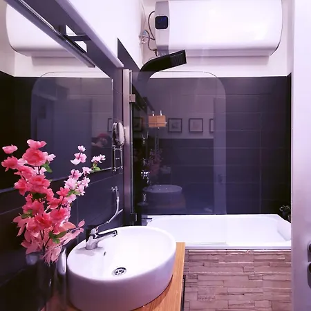 Central, New Cosy, Quiet *