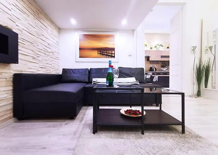 Central, New Cosy, Quiet *