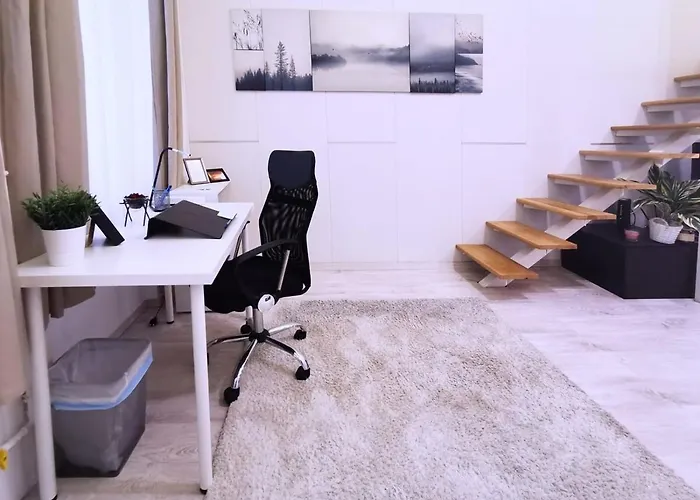 Central, New Cosy, Quiet Appartamento