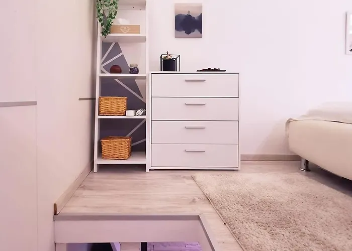 Central, New Cosy, Quiet شقة