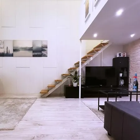 Central, New Cosy, Quiet Budapeşte